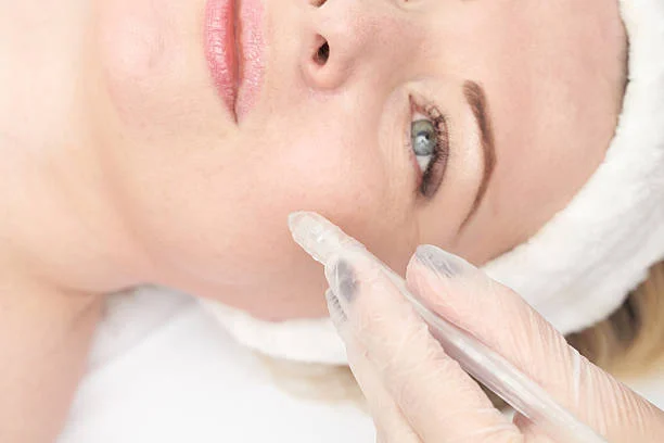 Glow Injections for Hydration and Brightening