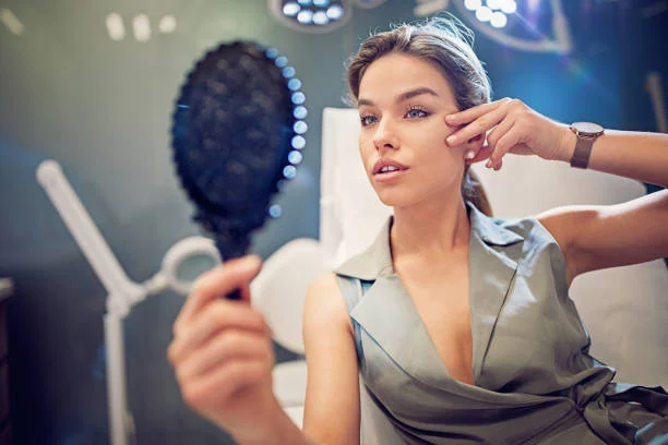 Surgical Facelift: When Is It the Best Solution for Wrinkles and Sagging?
