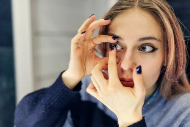 Lens Colors Suitable for White Skin