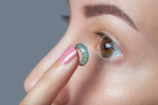 Is Daily Wear of Cosmetic Contact Lenses Safe?